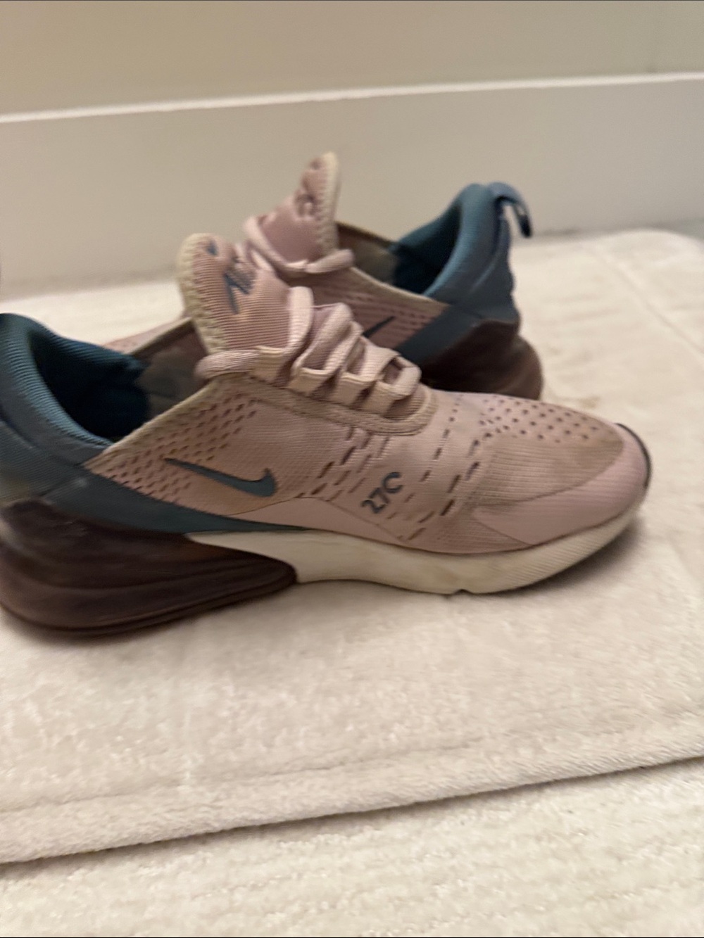 Nike Women's Air 270 Sneakers in Dusty Pink and Teal Accent size 7.5 - Picture 5 of 7